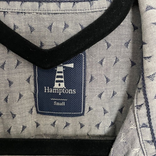 Hamptons grey shirt with small triangles size S like new