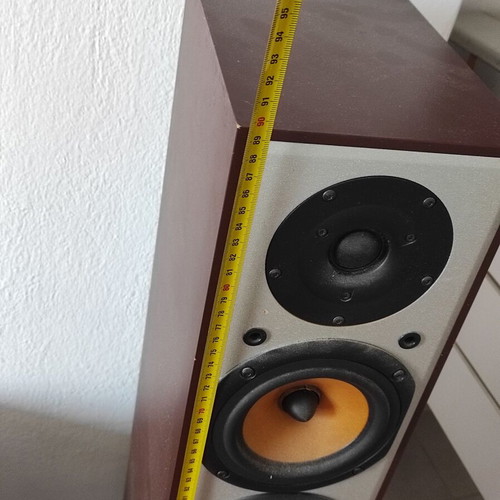 Roister sound floor-standing speakers like new