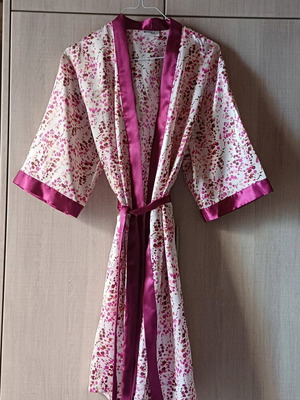 Women's kimono robe new in fuchsia color