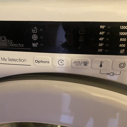 Candy CS1272DE washing machine like new, 7 kg capacity