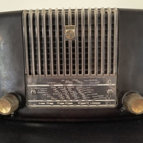 Antique Philips radio from the 50s used