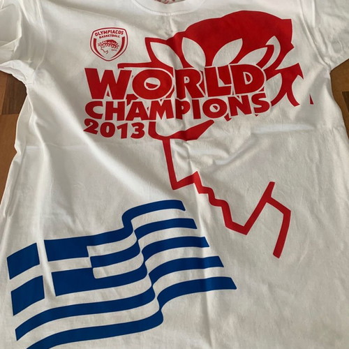 Olympiacos World Champion 2013 Intercontinental Collectible T-shirt like new