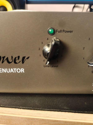 Harley Benton PA-100 Power Attenuator 100W like new, 4Ω/8Ω/16Ω