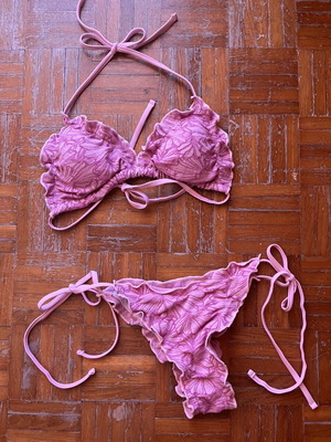 Shein pink embossed bikini M with ties