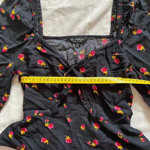 Floral top Miss Selfridge size 36/S used, black multicolor