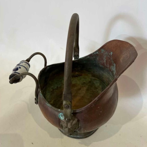 Vintage copper charcoal container with porcelain handle 20x18x16