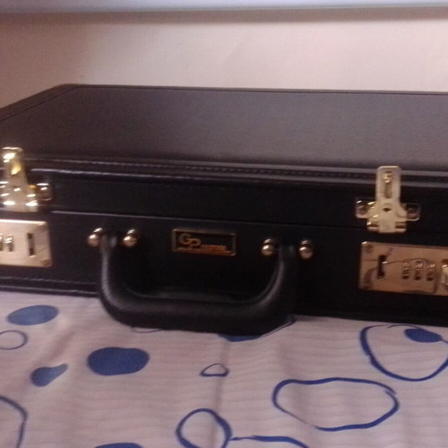GP Prestige briefcase like new with combination locks