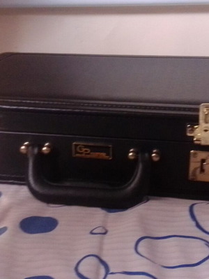 GP Prestige briefcase like new with combination locks