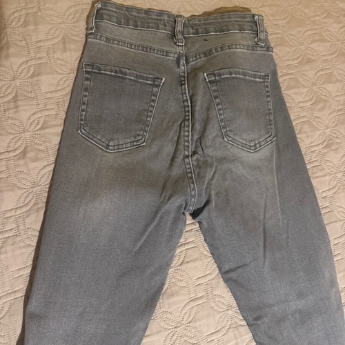 Gray skinny jeans size S like new