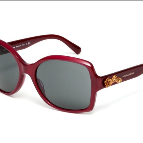 D&G burgundy sunglasses used