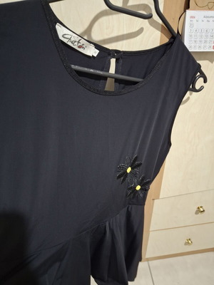 Chaton blouse medium size, shiny and cool fabric