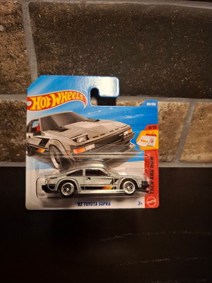 '82 Toyota Supra Hot Wheels 2026 καινούργιο, άθικτο στο κουτί