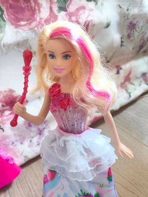 Σετ κούκλες Barbie πριγκίπισσες σαν καινούργιο με αξεσουάρ