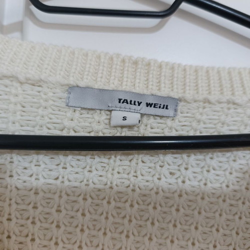 Women's sweater ecru with embroidery like new