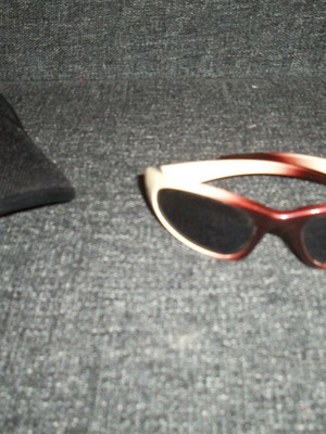 Children's sunglasses used UV 400 beige mask with brown