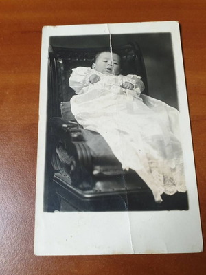 1915 photograph with inscription from Greek immigrants