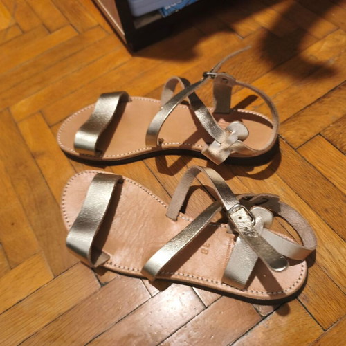 Gold leather sandals, size 39