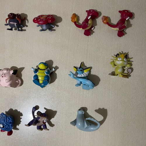Pokemon vintage TOMY CGTSJ lot of 25 figures and discs used