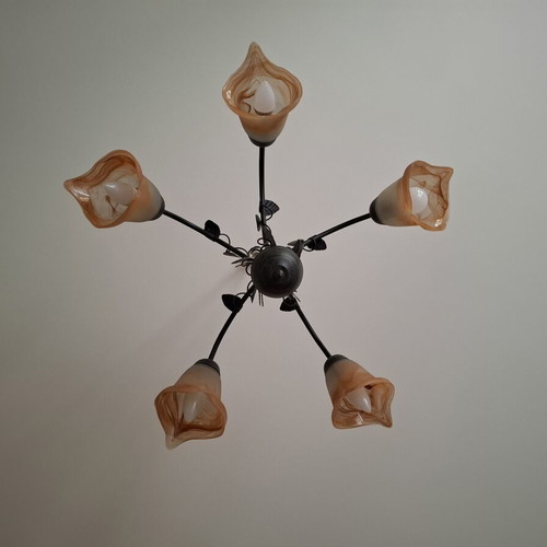 Ceiling light with glass shades and metal chain like new