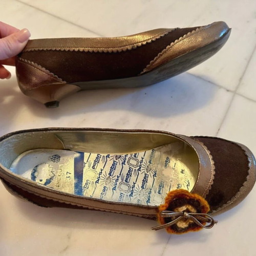 Piston brown/bronze ballerinas size 37 like new, low heel