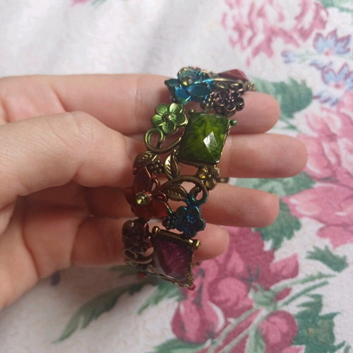 Vintage bracelet new, heirloom