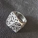 Women's silver ring like new