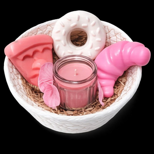 Gift basket with glycerin soaps and scented candle new
