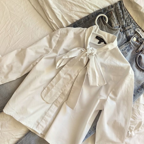 White women's shirt cotton like new, quarter sleeve, size M