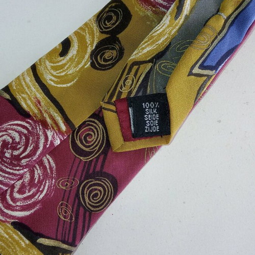 Vintage Italian silk tie like new, multicolored