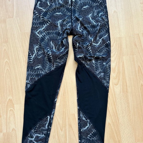 Nike Pro women's sports leggings size L Dri-FIT like new