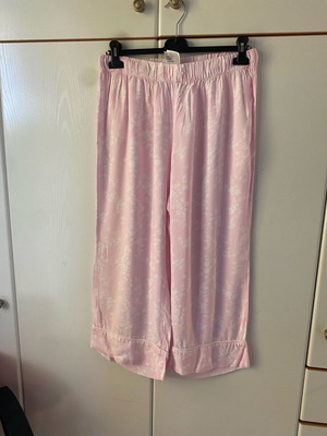 Boho παντελόνα ροζ απαλό με λευκά λουλουδάκια, λάστιχο στη μέση, size M, σαν καινούργια