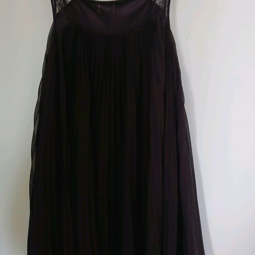 Pleated black dress size M like new