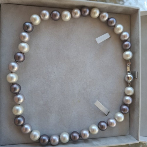 Misaki necklace with 10mm pearls 41 cm like new