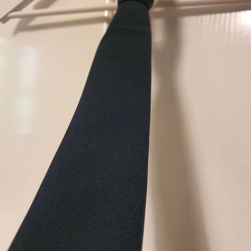 Tie very dark blue like new