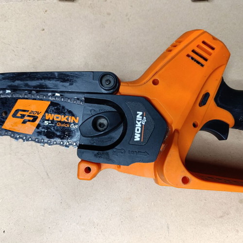 Wokin 20V battery chainsaw used with 2Ah battery and charger