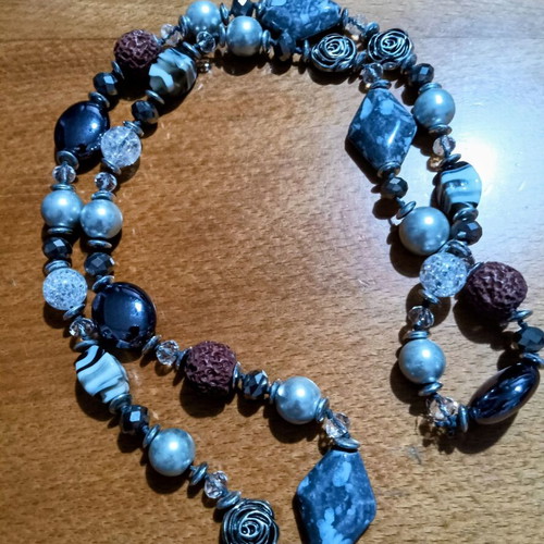 Women's handmade long necklace with lava stones and silver roses, new