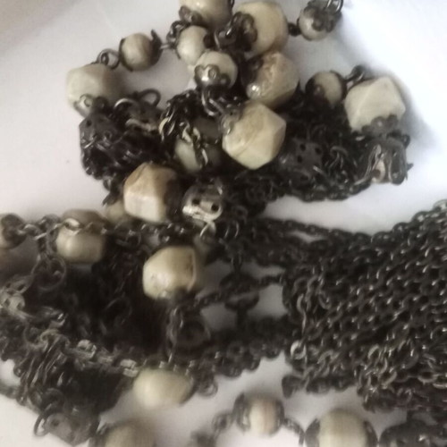 Necklace used, women's