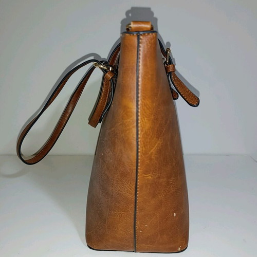 Women's shoulder bag brown like new