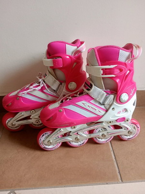 Ролери употребявани с работещи колела и спирачка