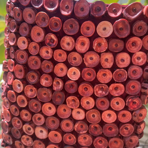 Handmade shoulder bag with natural materials, burgundy