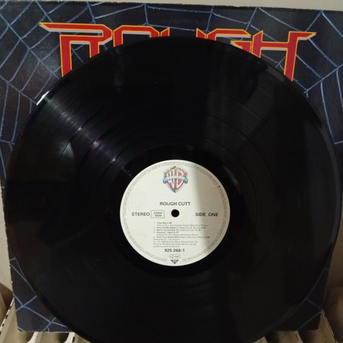Rough Cutt vinyl record like new, 1985 first edition