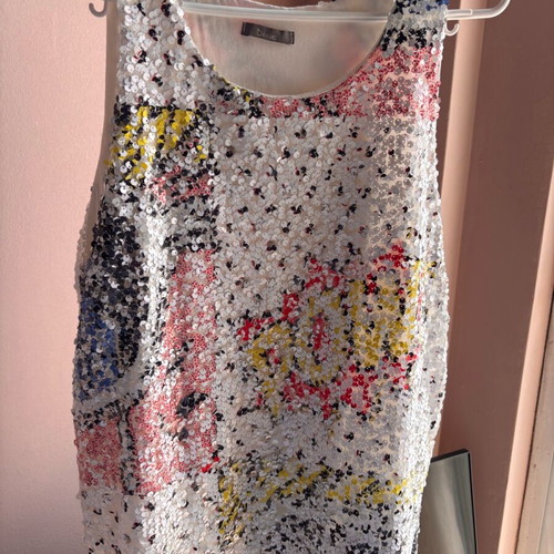 Dixie women's blouse like new, sleeveless evening top with colorful sequins