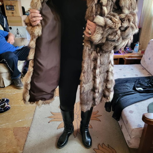 Ivon women's fur used, almost unworn authentic