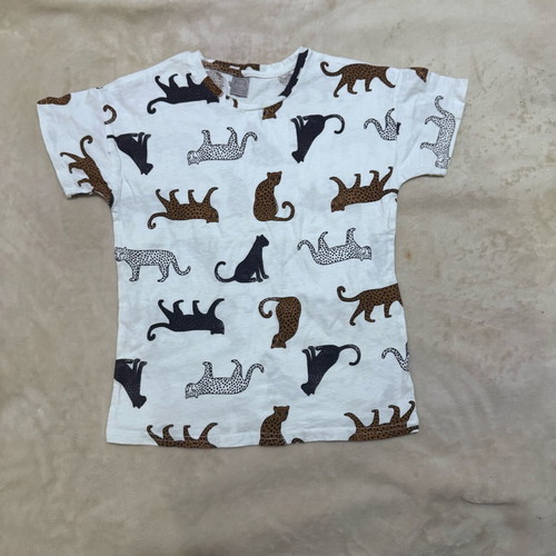 Set of three girls t-shirts like new, sizes 134-140, Champion