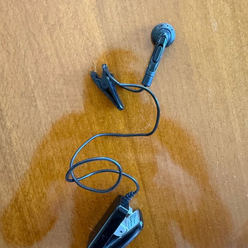 Bluetooth headphones like new with charger