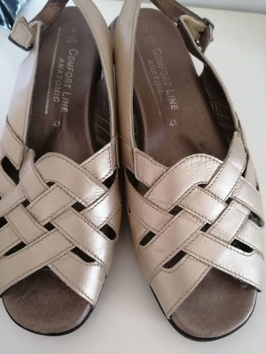 Γυναικεία παπούτσια Comfort line 41 νούμερο μεταχειρισμένα ανατομικά μπεζ