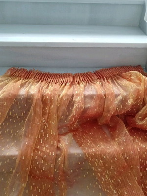 Curtain like new, 90 length 1.80 height