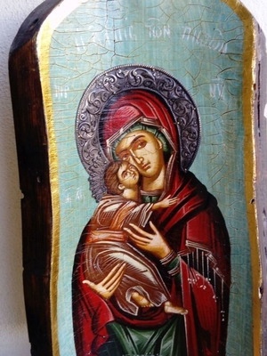 Αγιογραφία σε σχήμα κεραμιδιού μεταχειρισμένη, υπογραφή Ξανθάκης 43x26 εκ.