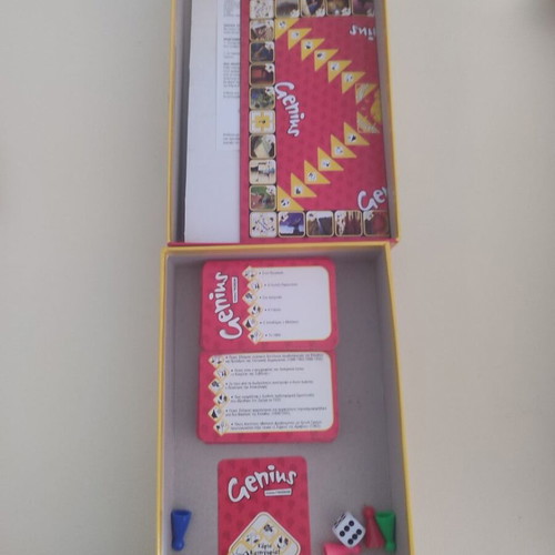 Genius Travel knowledge board game by Forever More