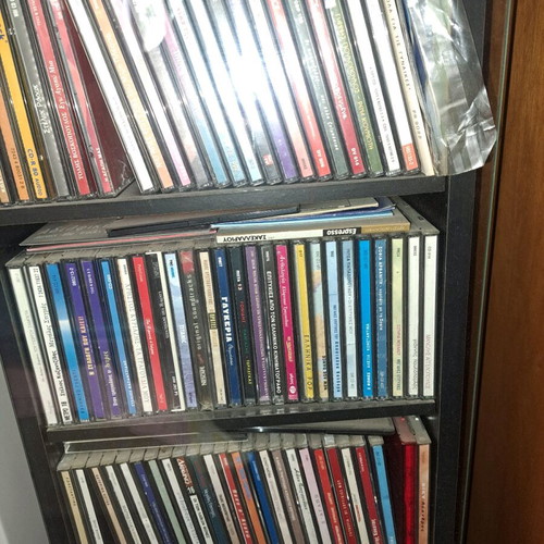 CD with all old singers new, 300 tracks